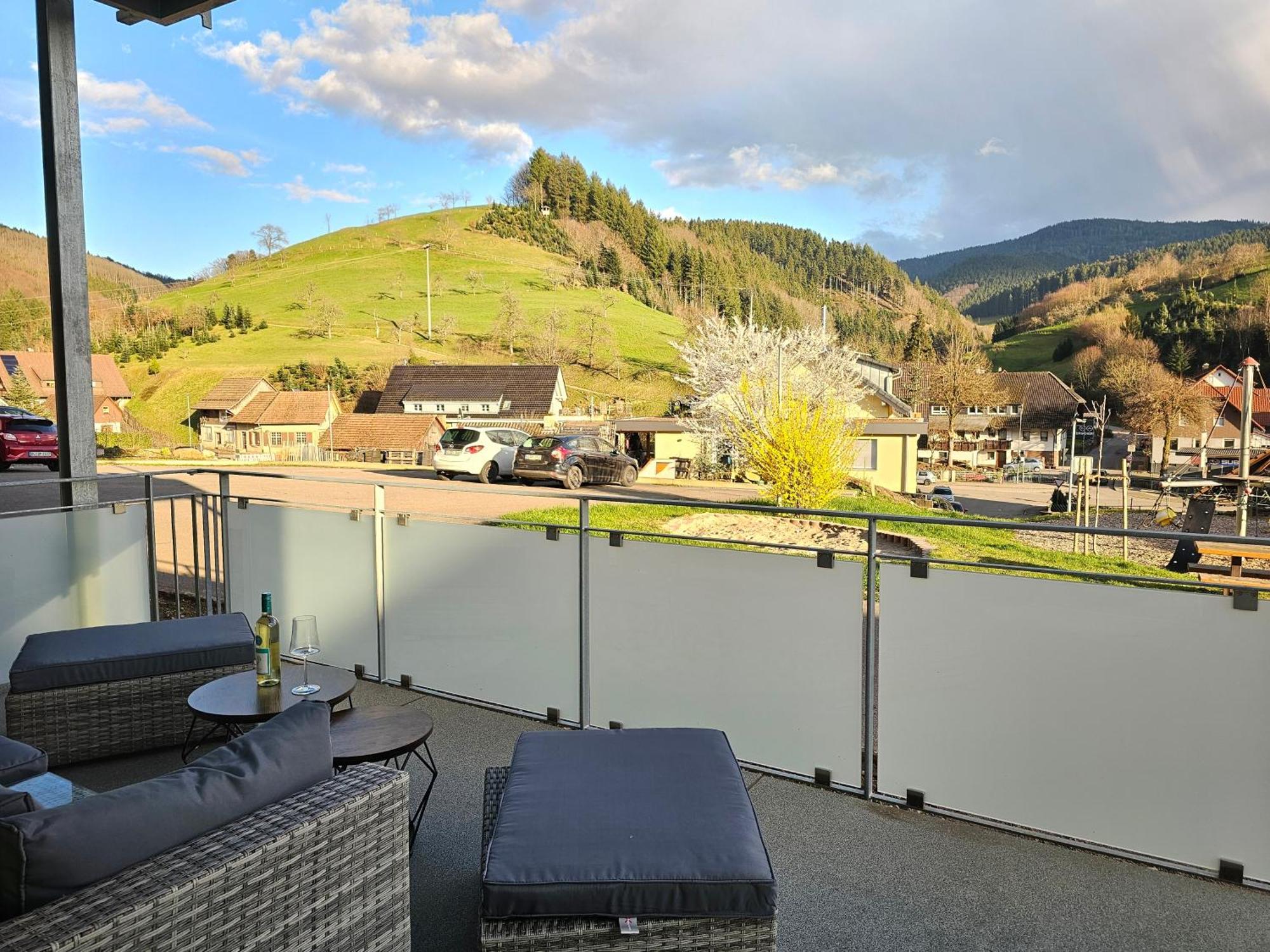 Design-Apartment I Black Forest I Boxspring I Nespresso I Spielplatz Oberharmersbach Luaran gambar